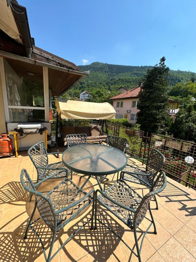Beautiful House Overlooking Sarajevo Ngoại thất bức ảnh